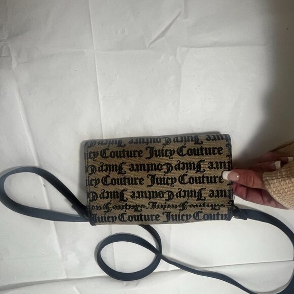 Juicy Couture Heart Breaker Mini Crossbody Bag - Picture 8 of 9